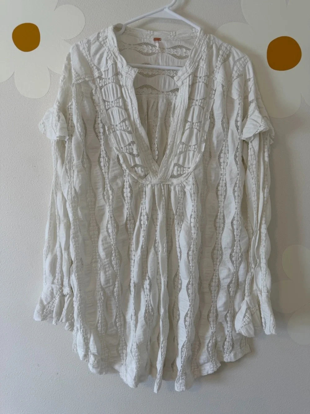 EUC Free People White Lace Candy Shop Boho Long Sleeve Tunic